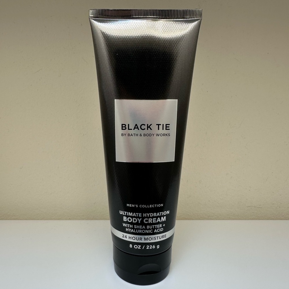 NWOT Men’s Bath & Body Works Black Tie Hydration Body Cream